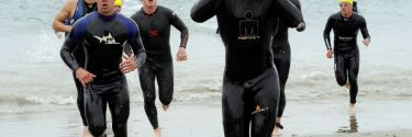 Stroje do triathlonu: przegląd oferty Strefy Pływania